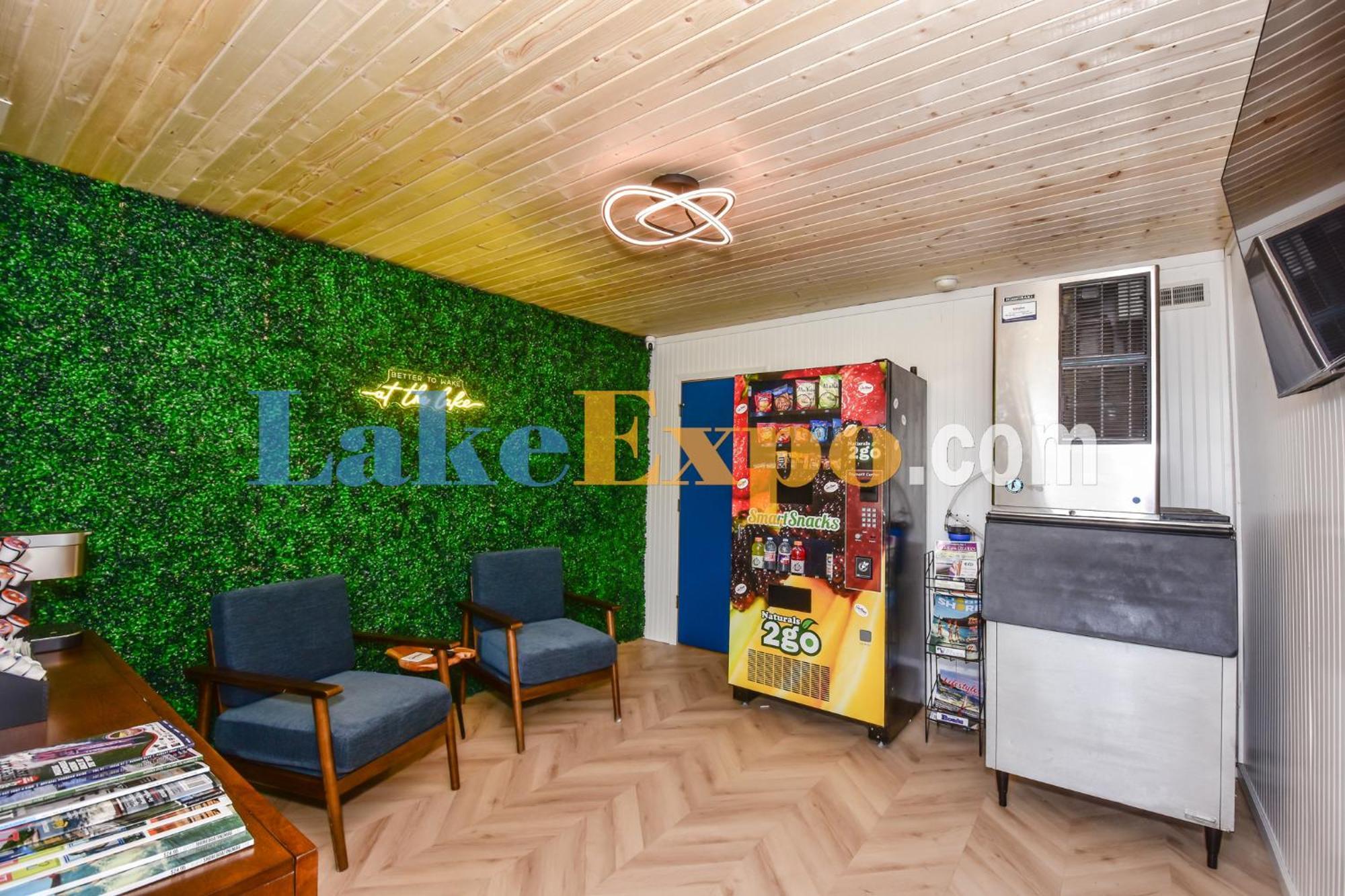 The Lake House Inn Laurie Bagian luar foto