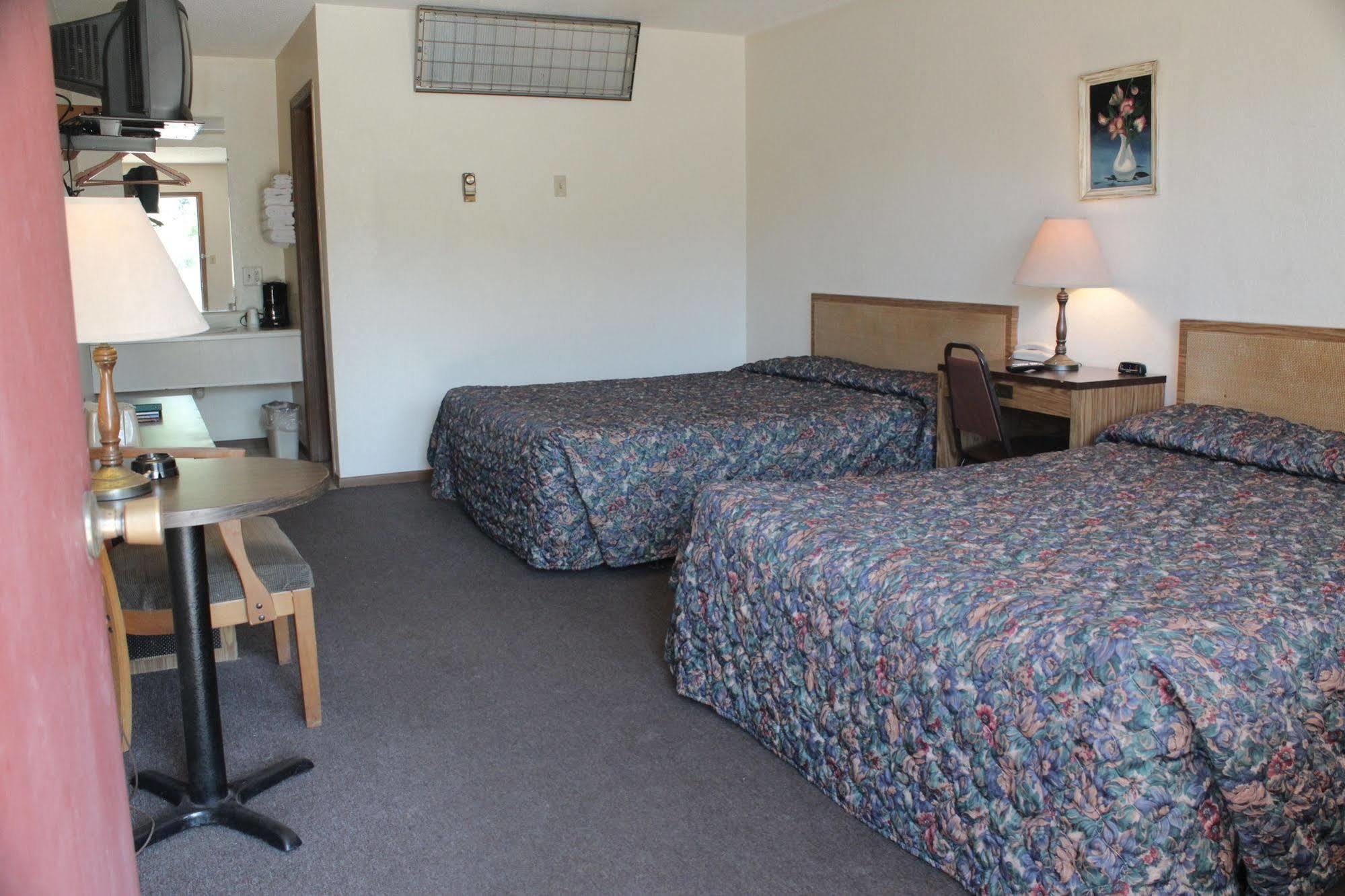 The Lake House Inn Laurie Bagian luar foto